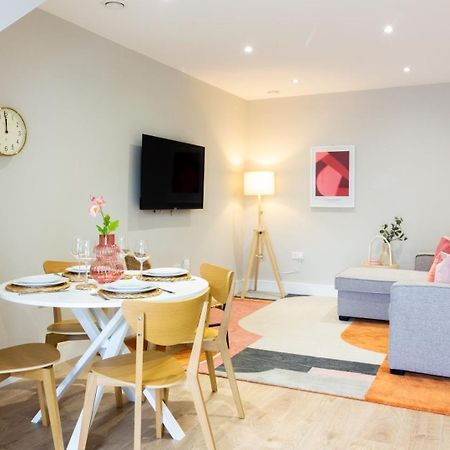 Guestready - Encantando O Apartamento 2Br No Newmarket Hall Дублин Экстерьер фото